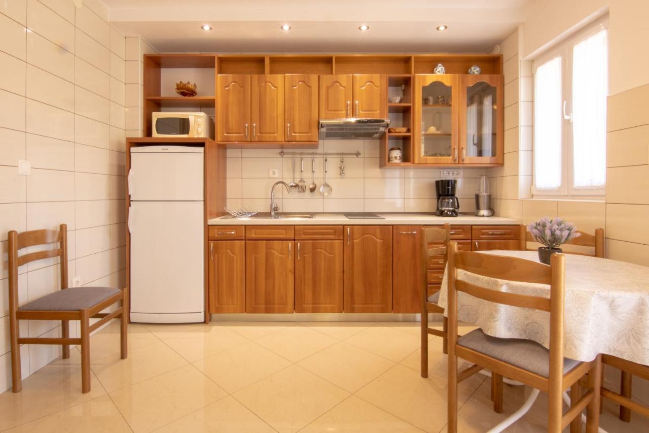 Apartments Baskovic Promajna Luaran gambar